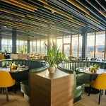 Mk Tirana 5*