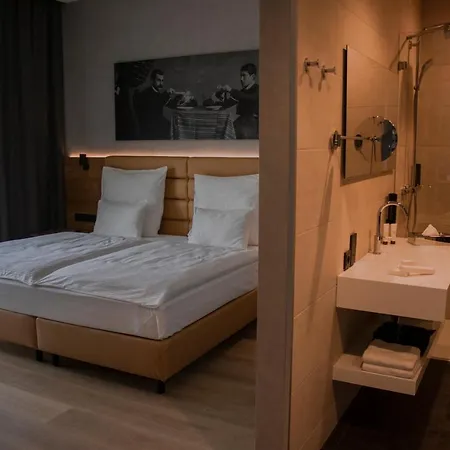 Mk Tirana 5* Ринас