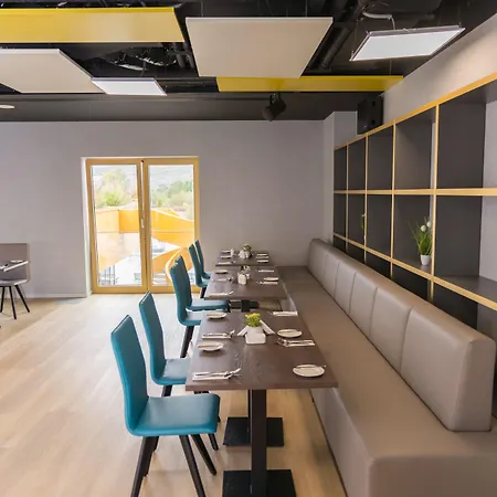 Mk Tirana Отель 5*