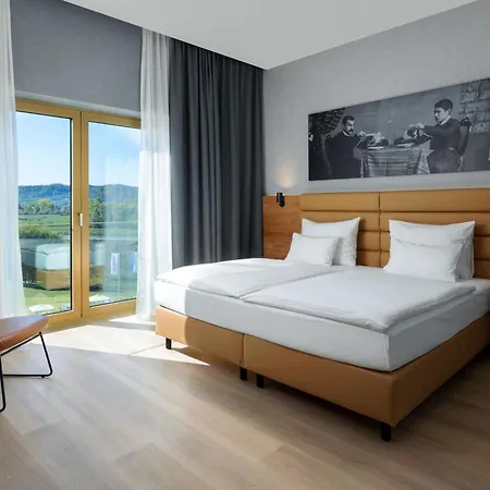 Mk Tirana Hotel