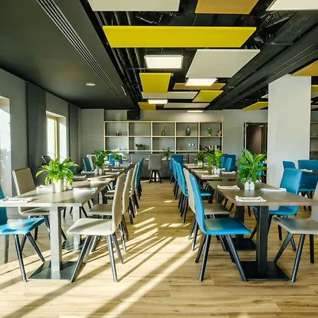 Mk Tirana Hotell