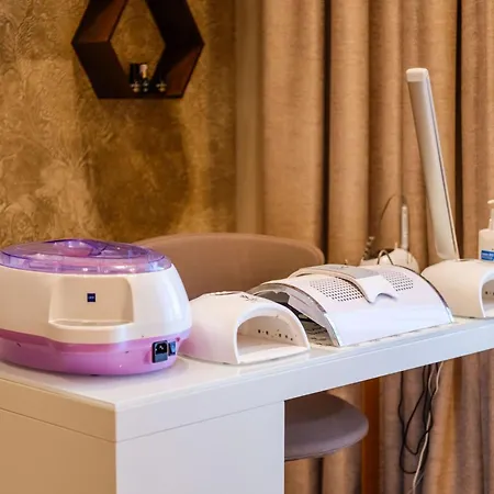 Mk Tirana Hotell 5*
