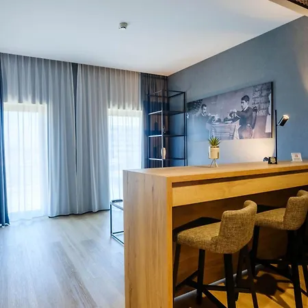 Mk Tirana 5*