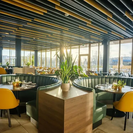 Mk Tirana 5*
