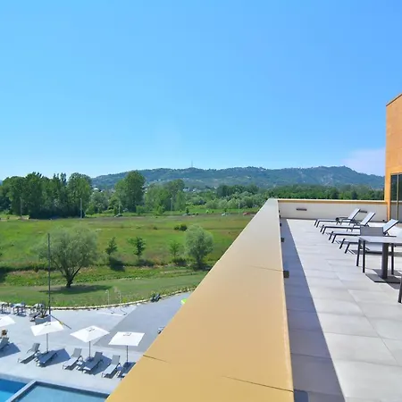 Hotel Mk Tirana 5*