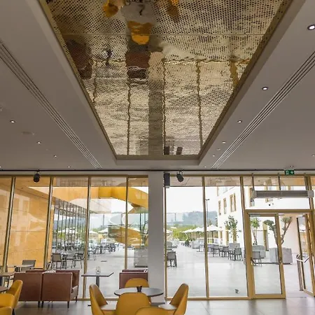Hotel Mk Tirana 5*