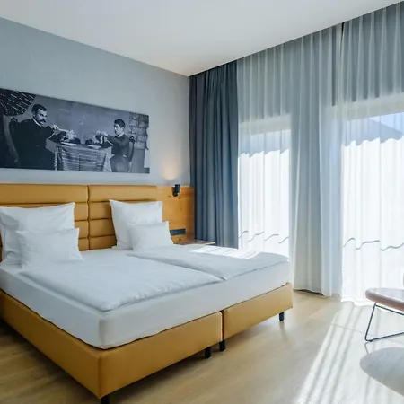 Mk Resort Tirana 5*