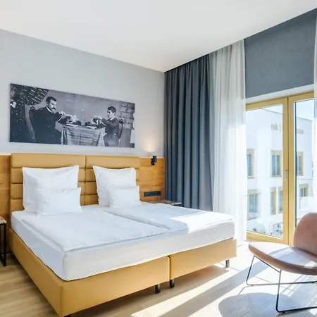 Mk Tirana Hotel Rinas