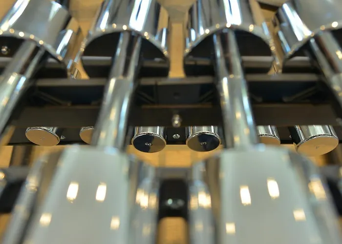 Mk Tirana فندق 5*