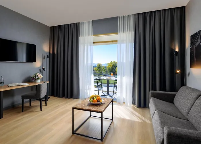 Mk Tirana Hotel