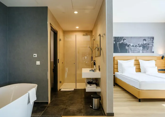 Mk Tirana 5* Rinas