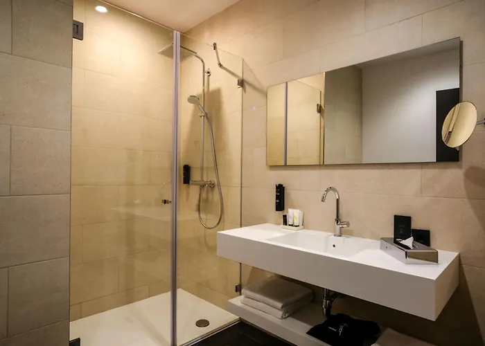 Mk Tirana Hotel 5*